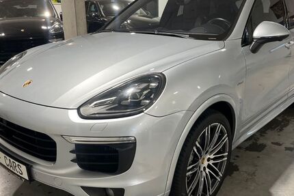 Porsche Cayenne 320.000 km 25.990 &euro; Mengkofen 84152