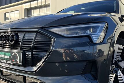 Audi e-tron 33.683 km 36.860 &euro; Marktredwitz 95615