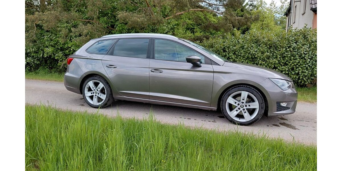 Seat Leon 157.131 km 9.990 &euro; Buch am Wald 91592