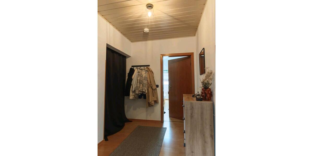 Dachgeschoßwohnung Oerlinghausen - 2 Zimmer, 50 m&sup2;, 480&euro; | Angebot:26409248