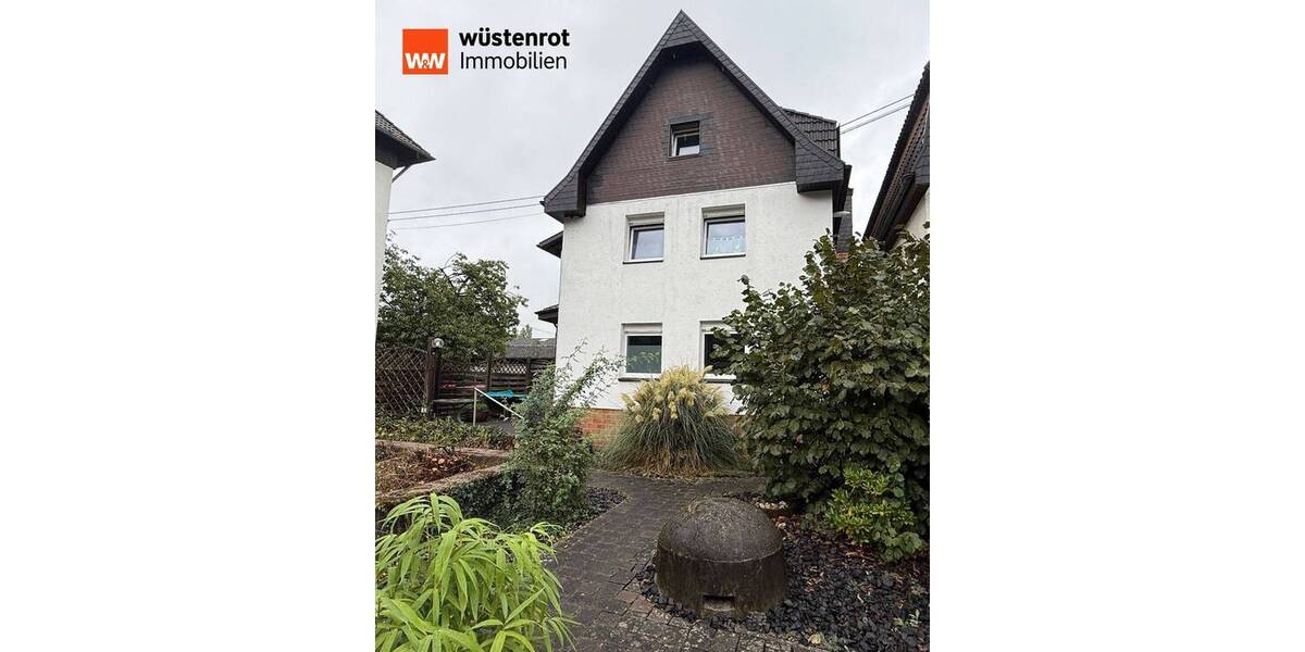 Ein Zweifamilienhaus zum Wohlfühlen, mit großem Garten und Garage in Unkel 6 zimmer