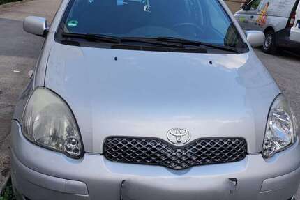 Toyota Yaris 137.381 km 1.800 &euro; Augsburg 86159