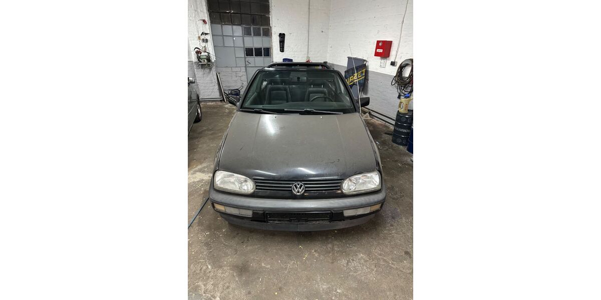 VW Golf 295.500 km 2.000 &euro; Königstein 61462