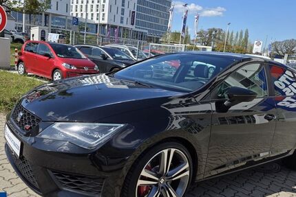 Seat Leon 144.512 km 15.899 &euro; Wolfsburg 38446