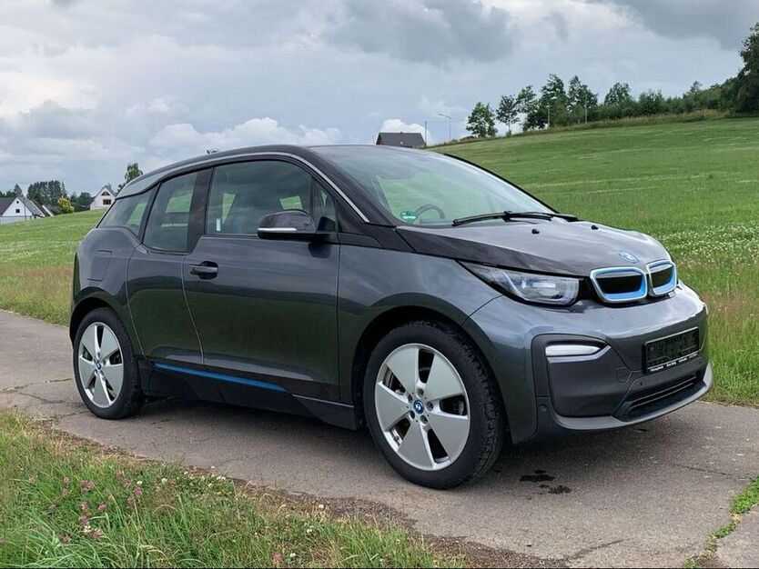 i3