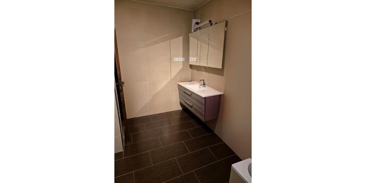 Etagenwohnung Siegen - 4 Zimmer, 143 m&sup2;, 185.900&euro; | Angebot:27193579