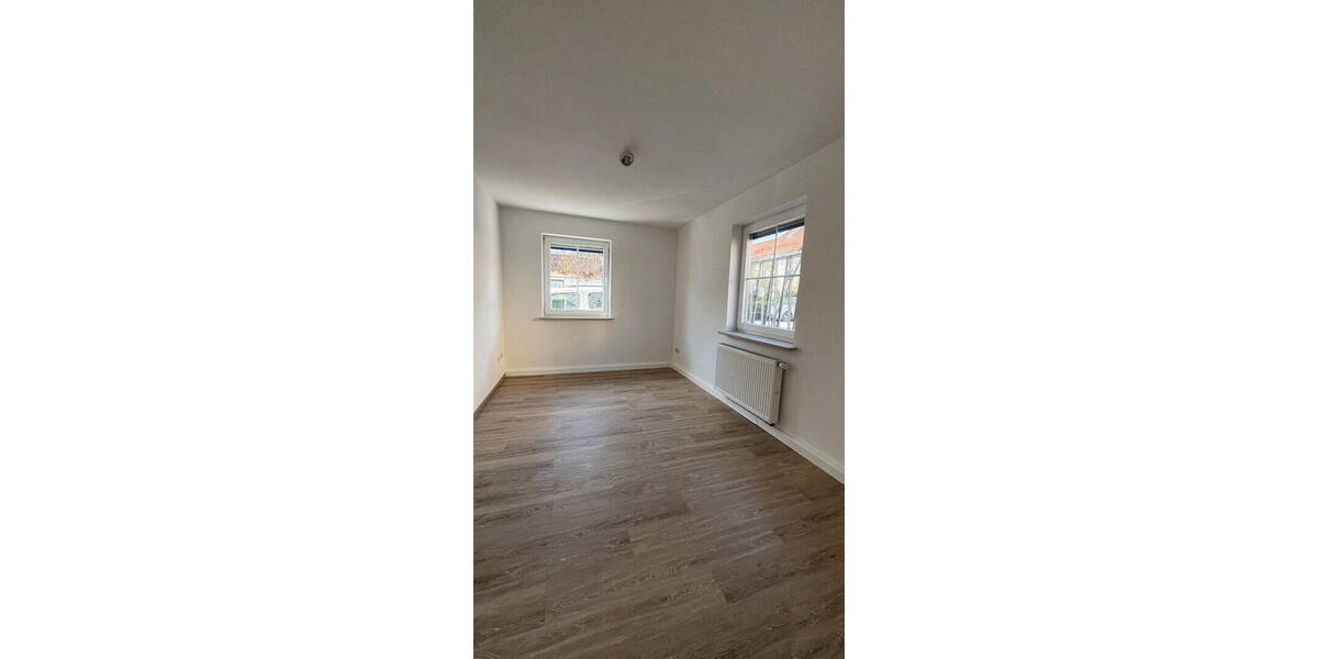 Mehrfamilienhaus, Wohnhaus Eggenfelden - 7 Zimmer, 245 m&sup2;, 650.000&euro; | Angebot:26306511
