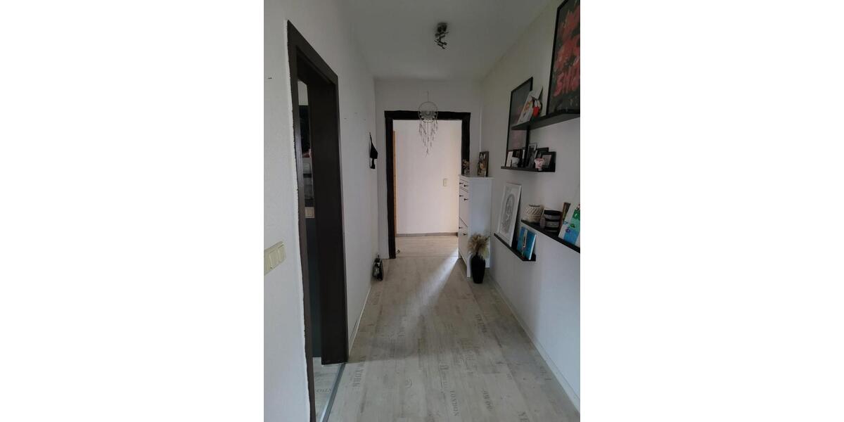 Erdgeschoßwohnung An der Schmücke - 3 Zimmer, 100 m&sup2;, 700&euro; | Angebot:25408541