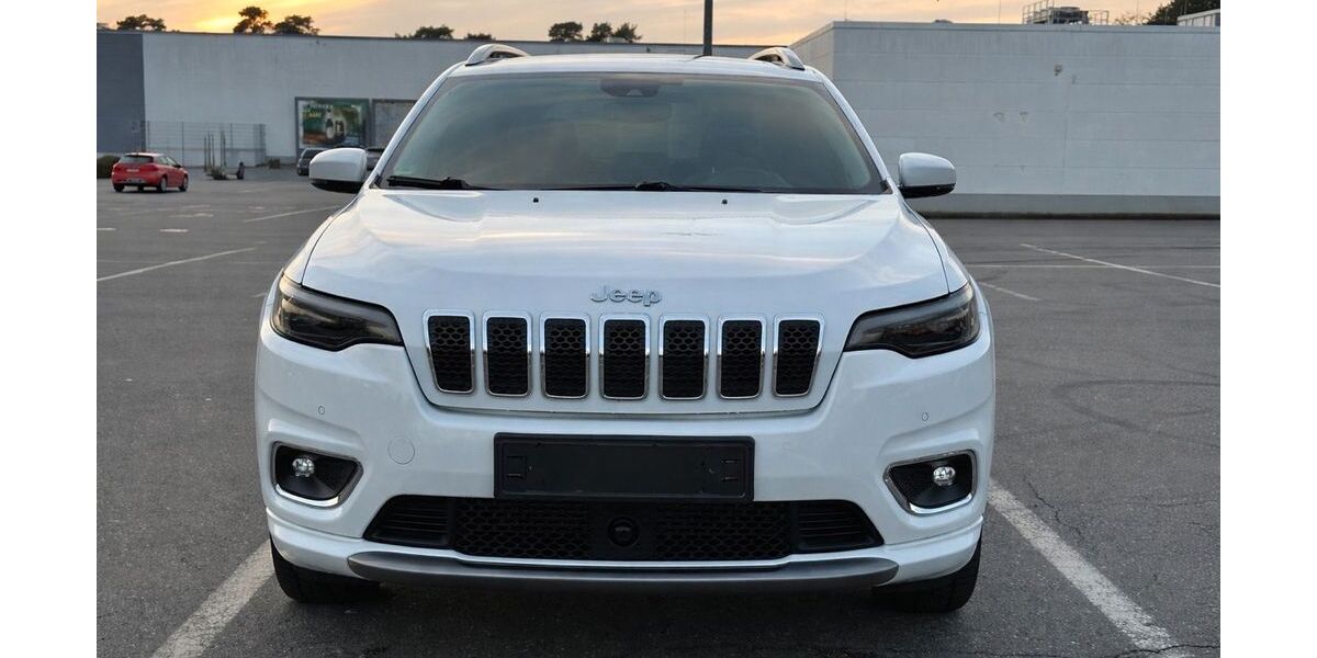 Jeep Cherokee 136.000 km 17.500 &euro; Celle 29221