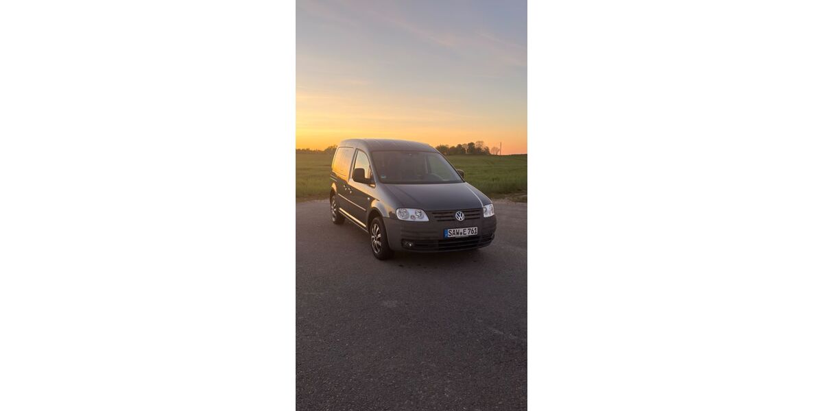 VW Caddy 130.454 km 7.800 &euro; Klötze 38386