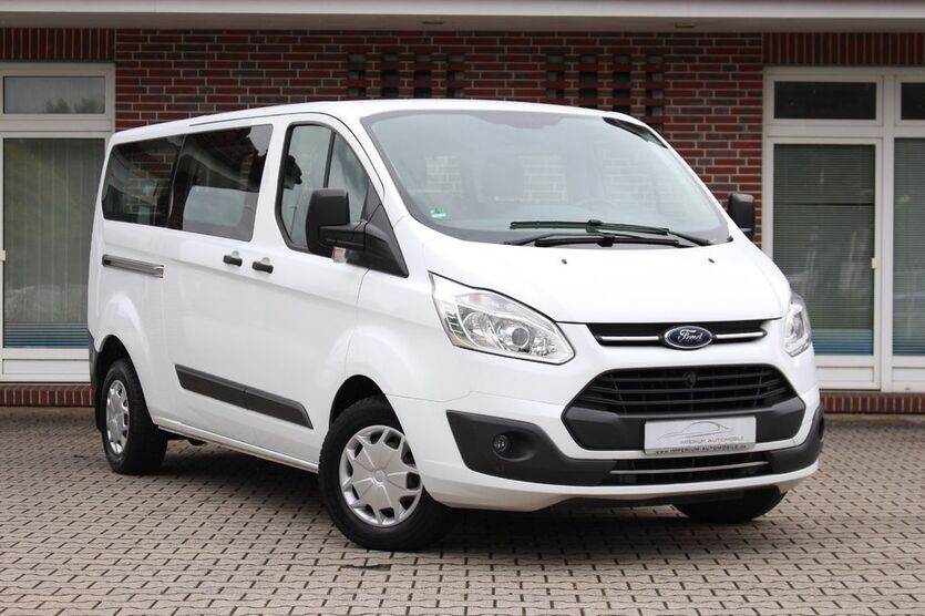 Ford Tourneo Custom 89.000 km 19.890 € Nortmoor 26845