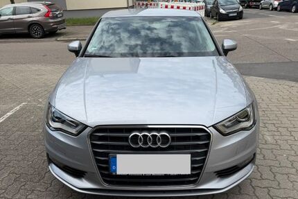 Audi A3 98.800 km 12.300 &euro; Karlsruhe 76185