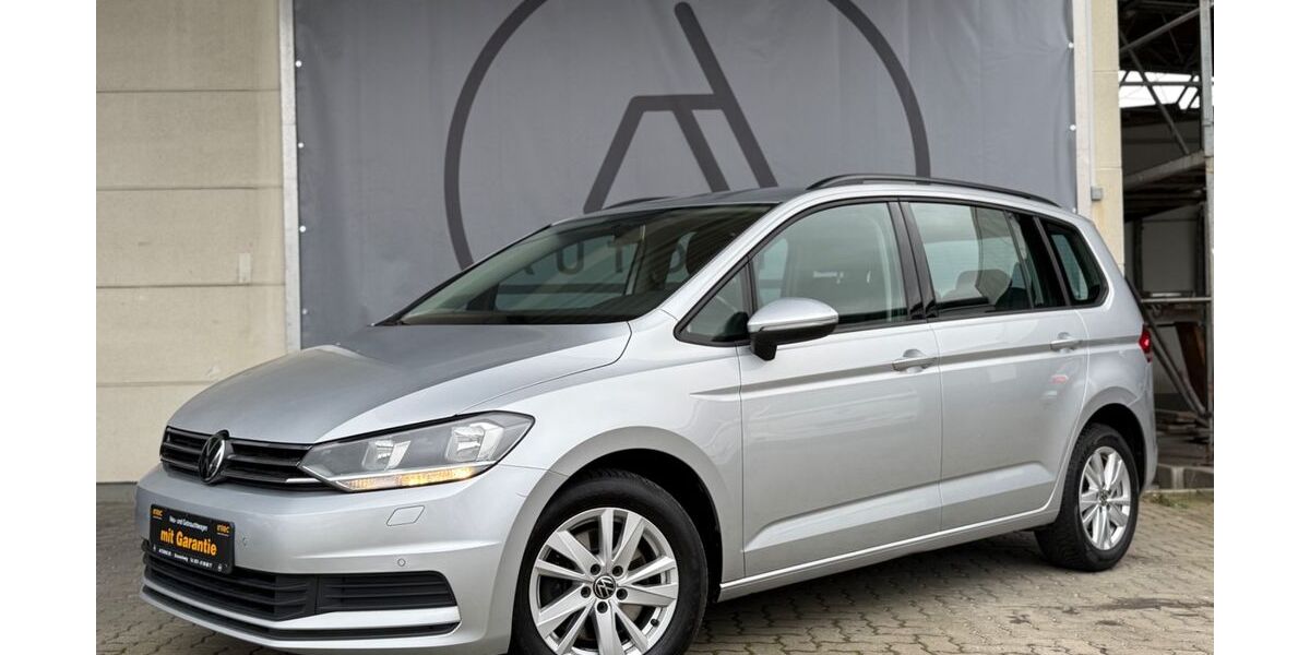 VW Touran 158.005 km 15.950 € Braunschweig 38122