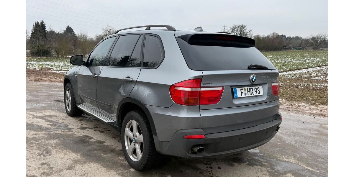 BMW X5 254.000 km 8.100 &euro; Frankfurt 60327
