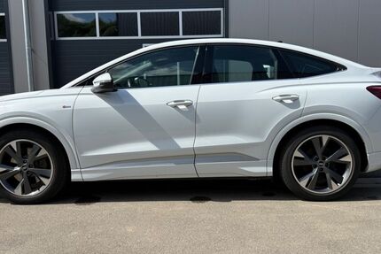 Audi Q4 e-tron 211.000 km 23.600 &euro; Ulm 89075