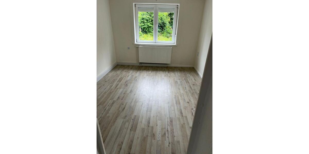 Mehrfamilienhaus, Wohnhaus Backnang - 6 Zimmer, 145 m&sup2;, 595.000&euro; | Angebot:26916780