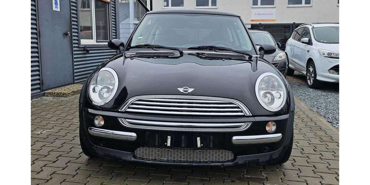 Mini One 134.576 km 2.999 &euro; Bickenbach 64404