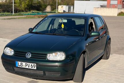 VW Golf 282.000 km 1.600 &euro; Benningen am neckar 71726