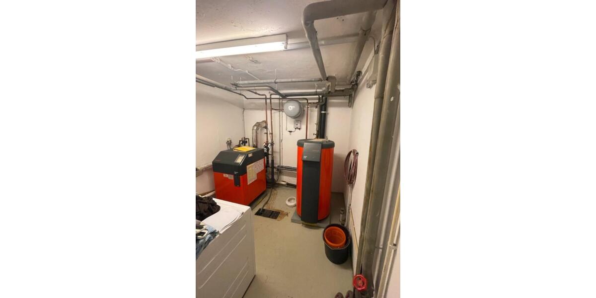 Reihenhaus Leonberg - 6 Zimmer, 199 m&sup2;, 1.850&euro; | Angebot:24248136