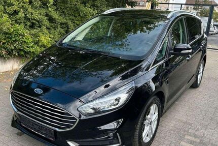 Ford S-Max 193.000 km 11.499 &euro; Berlin 13581