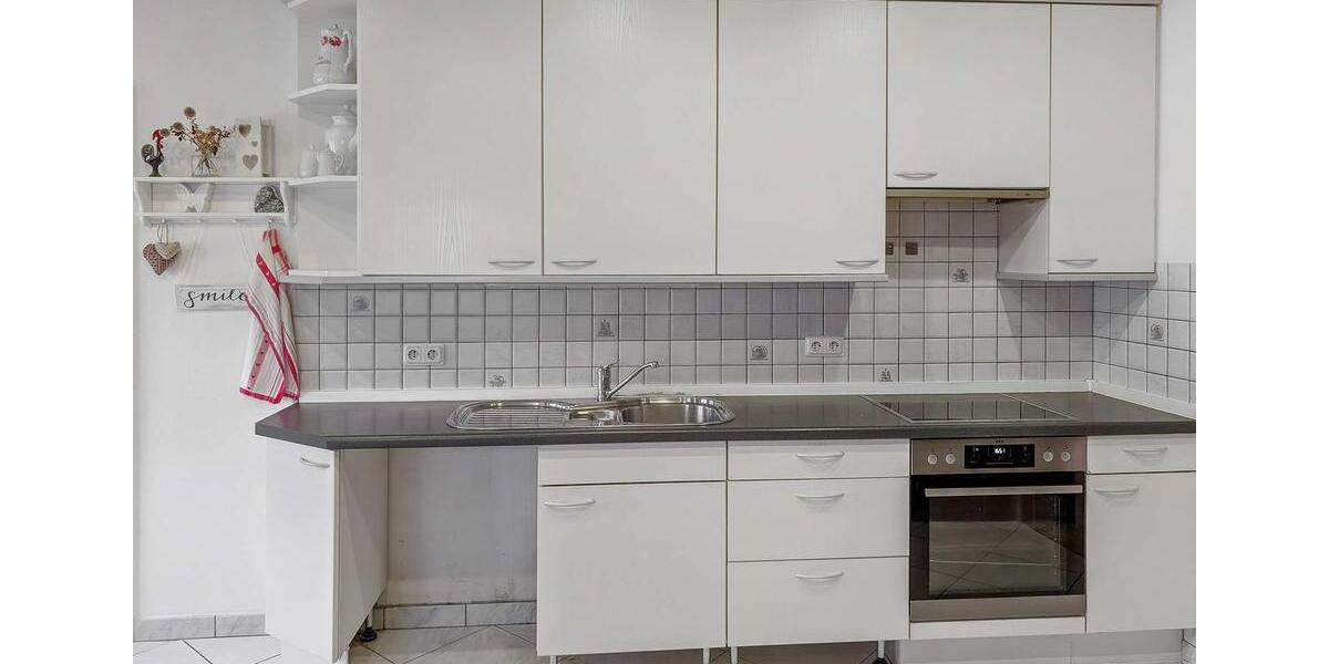 Einfamilienhaus Biedenkopf - 7 Zimmer, 259 m&sup2;, 1.200&euro; | Angebot:25433797