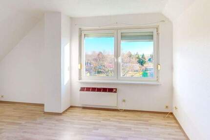 Ganz oben angekommen - unterm Dach, über dem Alltag, mit Weitblick in Hoym 1 zimmer