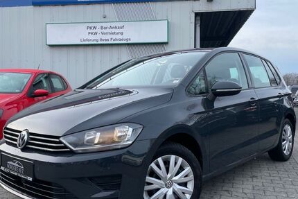 VW Golf Sportsvan 106.000 km 10.890 &euro; Esens 26427