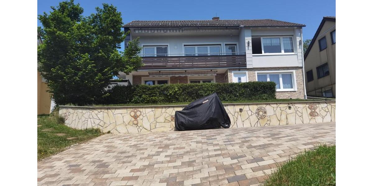 Reihenhaus Öhringen - 8 Zimmer, 240 m&sup2;, 629.000&euro; | Angebot:26324758