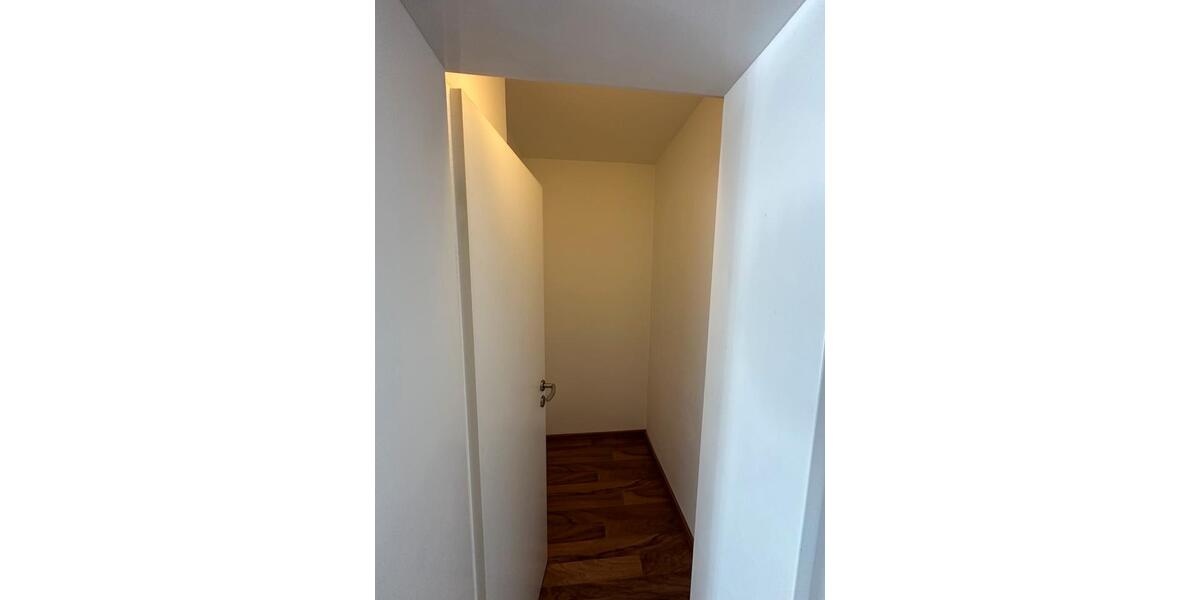 Etagenwohnung Eschweiler - 2 Zimmer, 65 m&sup2;, 650&euro; | Angebot:25567768