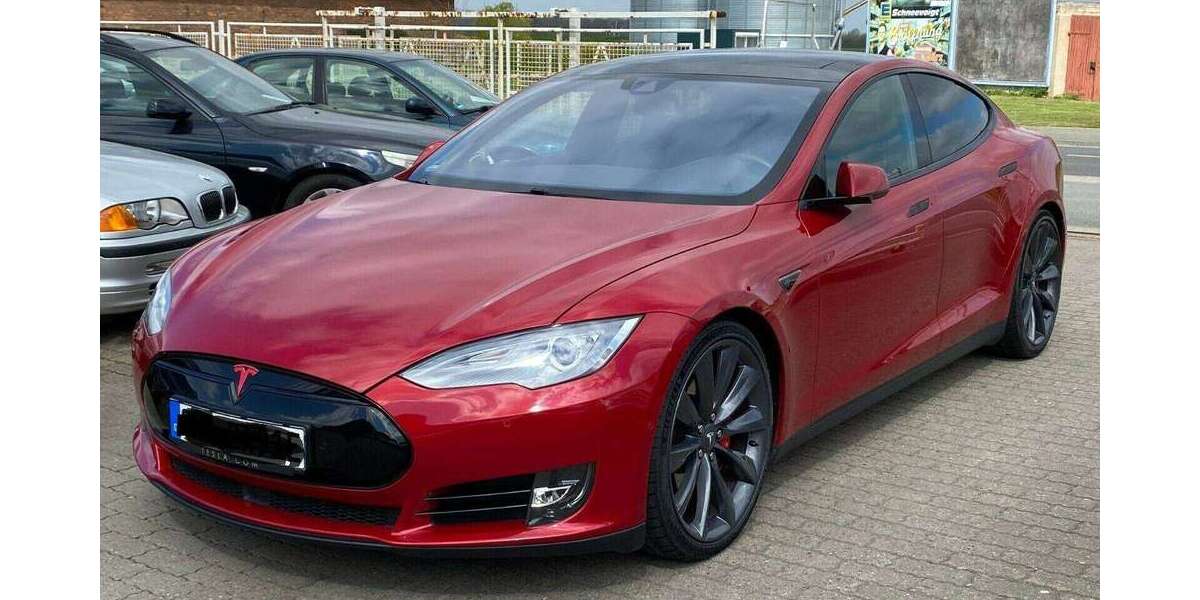 Tesla Model S 104.000 km 34.000 &euro; Aichwald 73773