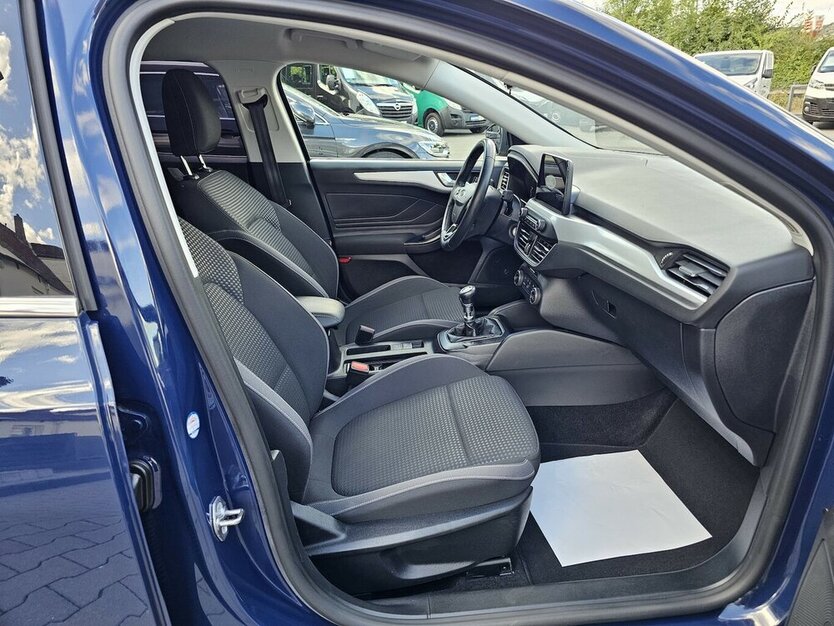 Ford Focus 2.0 CDTI LED NAVI RFK AUS 1.HAND 122.850 km 14.990 € Löhne 32584
