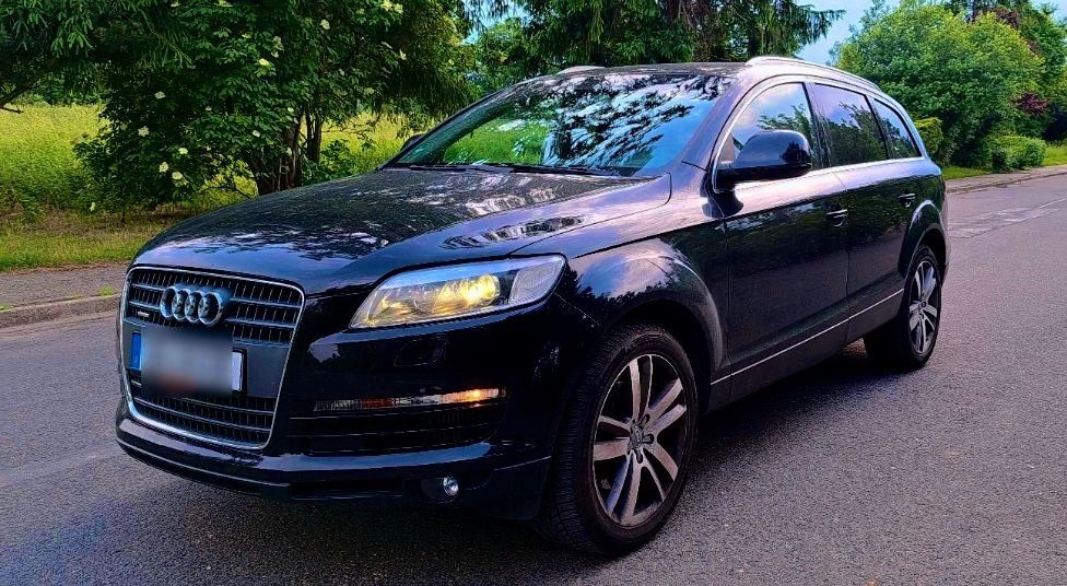 Q7