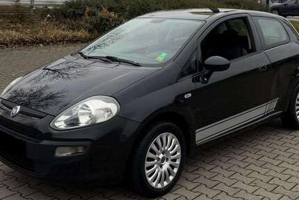 Fiat Punto 176.283 km 2.500 &euro; Krefeld 47809