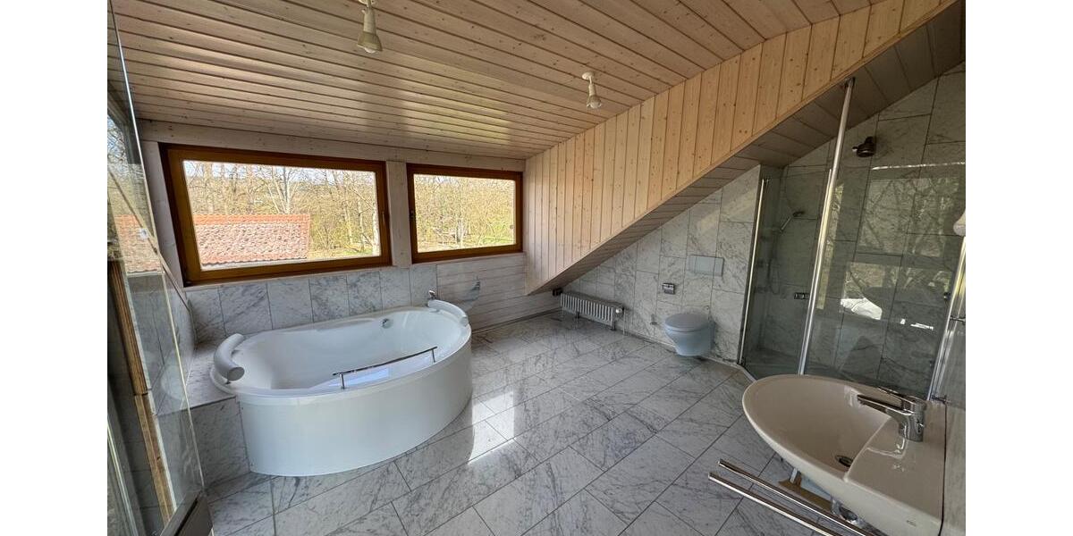 Etagenwohnung Gemünden am Main - 2 Zimmer, 105 m&sup2;, 258.000&euro; | Angebot:26819292