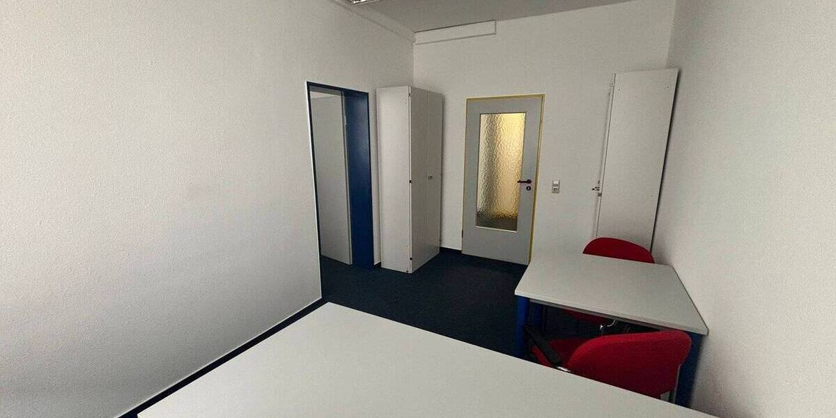 Gewerbeobjekt Zwickau Pölbitz - 210&euro; | Angebot:26431882