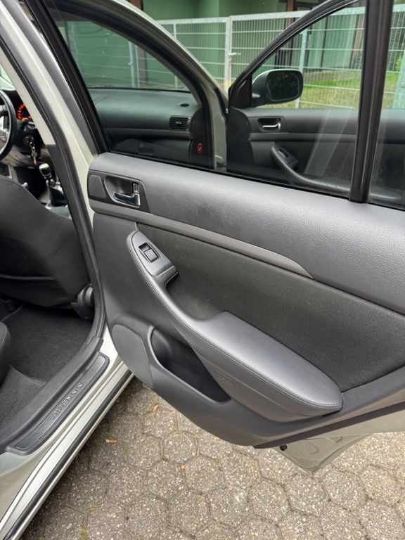 Avensis