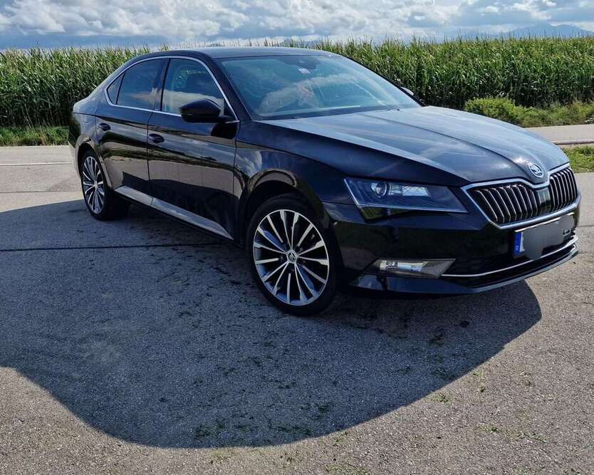 Skoda Superb 146.000 km 15.999 € Traunreut 83301