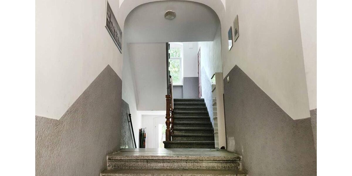 Dachgeschoßwohnung Halle (Saale) Damaschkestraße - 3 Zimmer, 72 m&sup2;, 573&euro; | Angebot:26190606