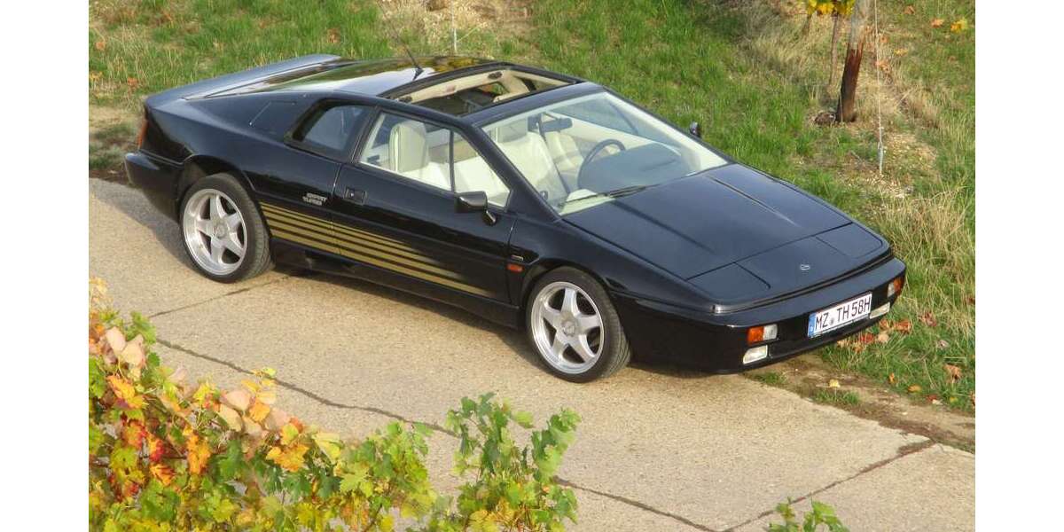 Lotus Esprit 80.500 km 30.000 &euro; Schwarzerden 55629