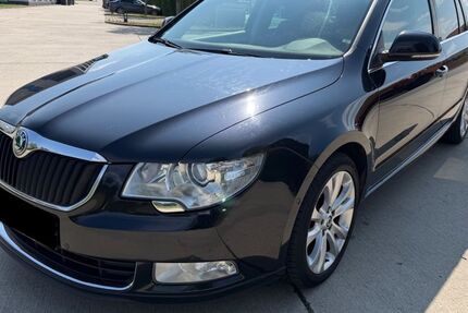 Skoda Superb 269.614 km 5.990 &euro; Fürstenfedbruck 82256