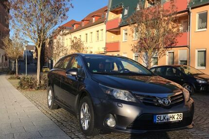 Toyota Avensis 235.000 km 5.750 &euro; Hohenerxleben 39443