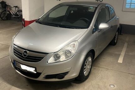 Opel Corsa 171.000 km 2.690 &euro; München 80797