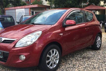 Hyundai i20 82.713 km 4.390 € leipzig 04155