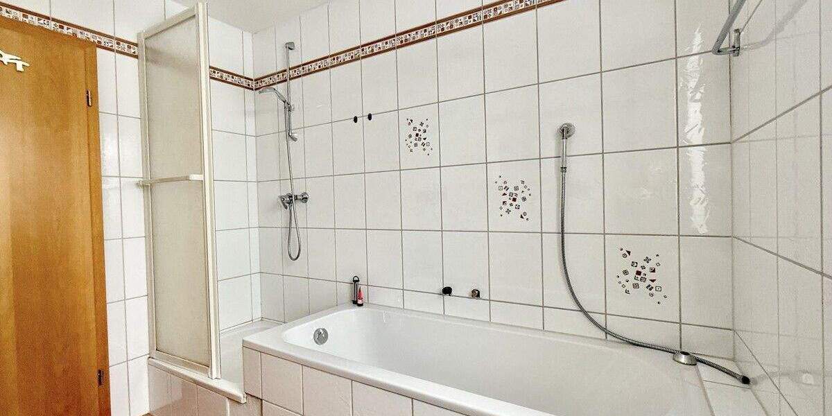 Etagenwohnung Wiesau - 6 Zimmer, 88 m&sup2;, 149.000&euro; | Angebot:25167413