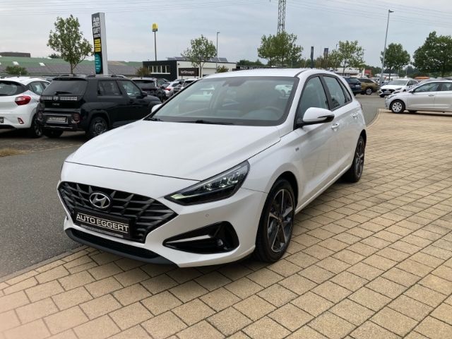i30