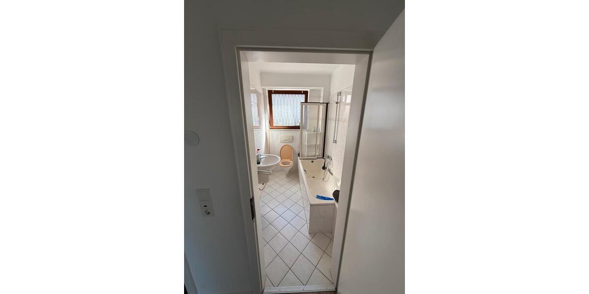 Erdgeschoßwohnung Sankt Ingbert - 2 Zimmer, 80 m&sup2;, 925&euro; | Angebot:25279551