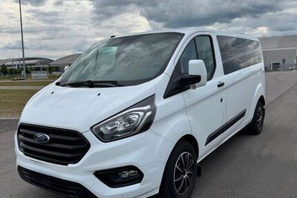 Ford Tourneo Custom 220.000 km 14.900 &euro; Karlsruhe 76139