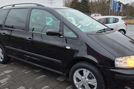 Seat Alhambra 240.000 km 3.444 &euro; Paderborn 33102
