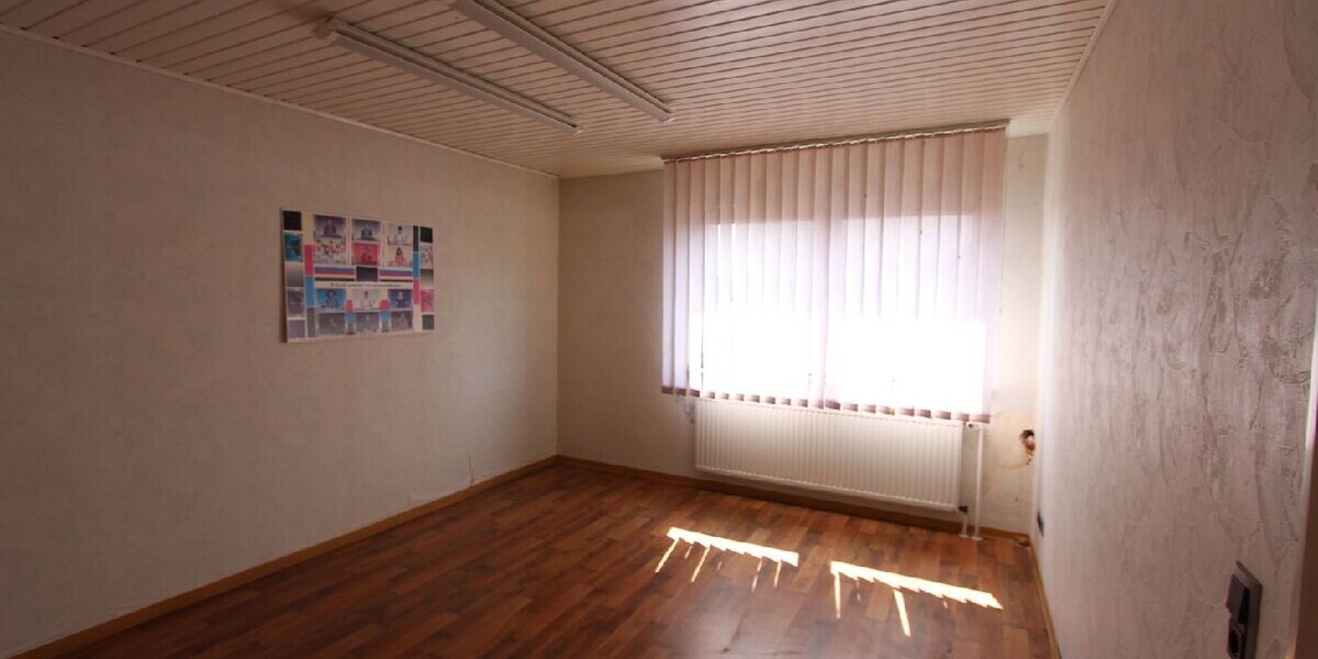 albero:) Gewerbe- und Wohnimmobilie mit Potenzial  Produktionshalle mit Büro + Zweifamilienhaus 8 zimmer