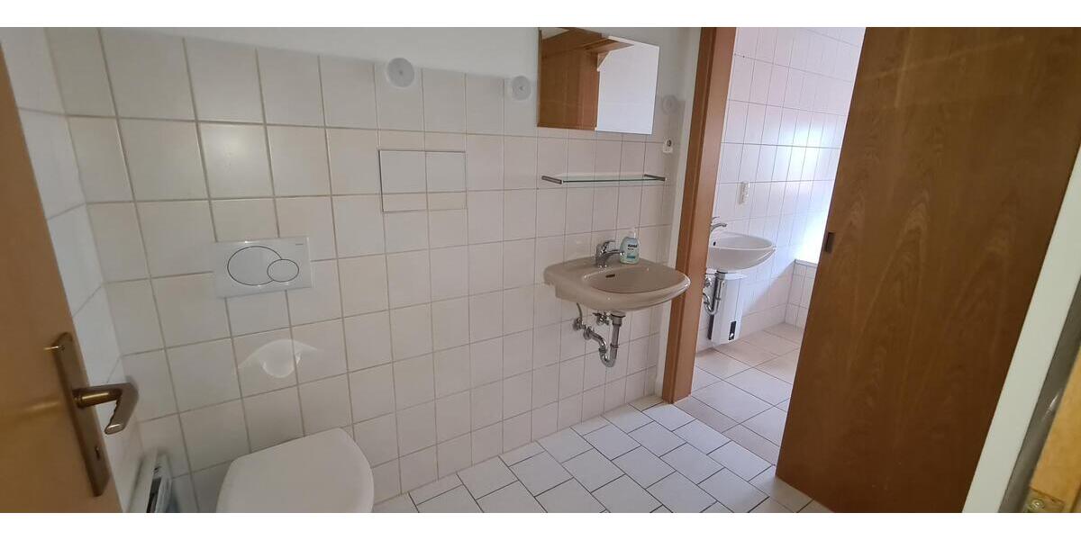 schöne gemütliche 2-Zimmer-Wohnung in Stadtmitte Stadtroda´s - Etagenwohnung Stadtroda | Angebot:27156294